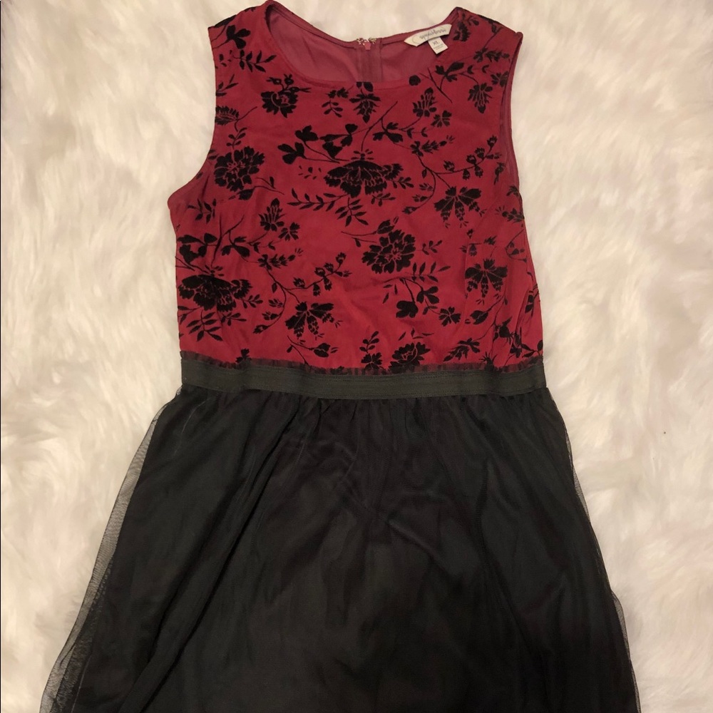 Speechless black and maroon dress